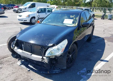 2013 Infiniti G37X из США, поврежденный, VIN JN1CV6ARXDM770593